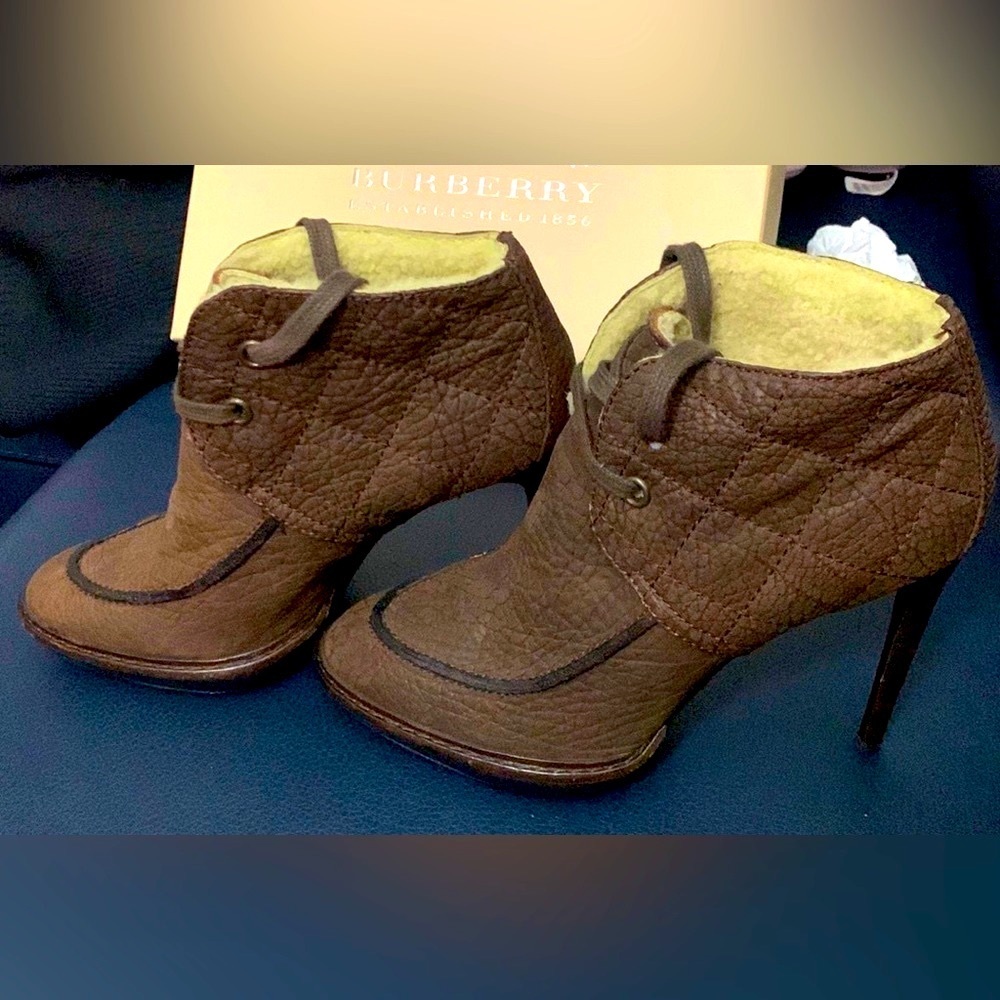 BurberryProrsum field quilted heels winter boots